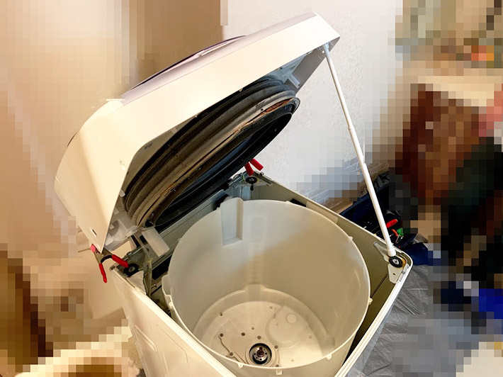 業者掃除前の洗濯機